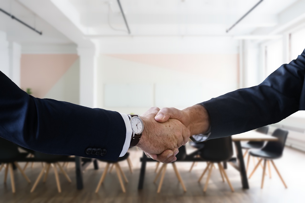 When to accept a candidate? When to let them progress?